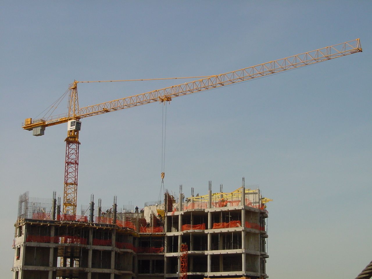 Аренда башенного крана Liebherr 180 EC-H 10